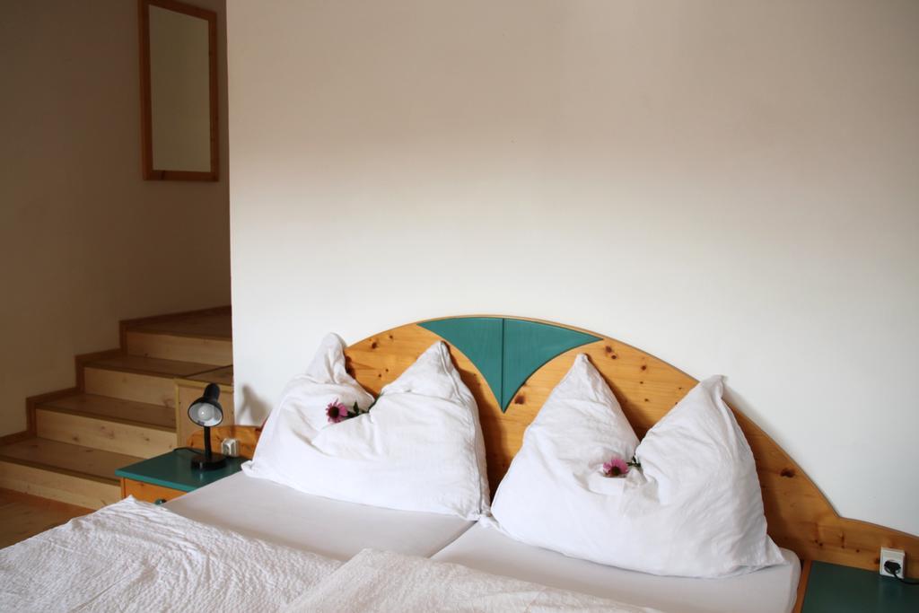 Pension Gartner Wallern im Burgenland Room photo